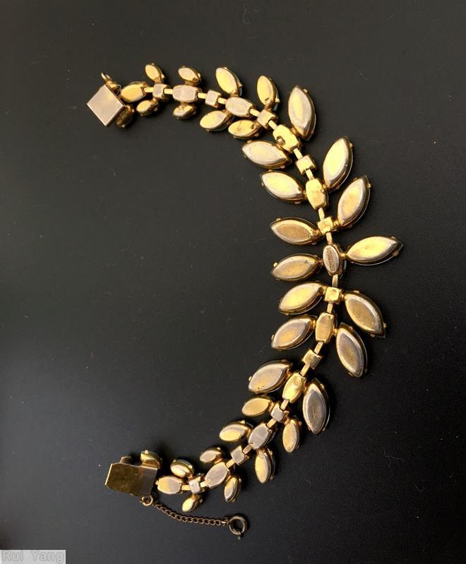 Schreiner single chain of small navette chaton varied size radial navette aqua venetian aqua goldtone jewelry