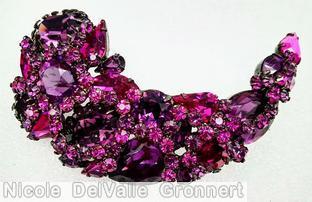 Schreiner comma shaped pin 2 large teardrop 2 large oval stone 2 large round stone purple ruby teardrop lavender jewelry