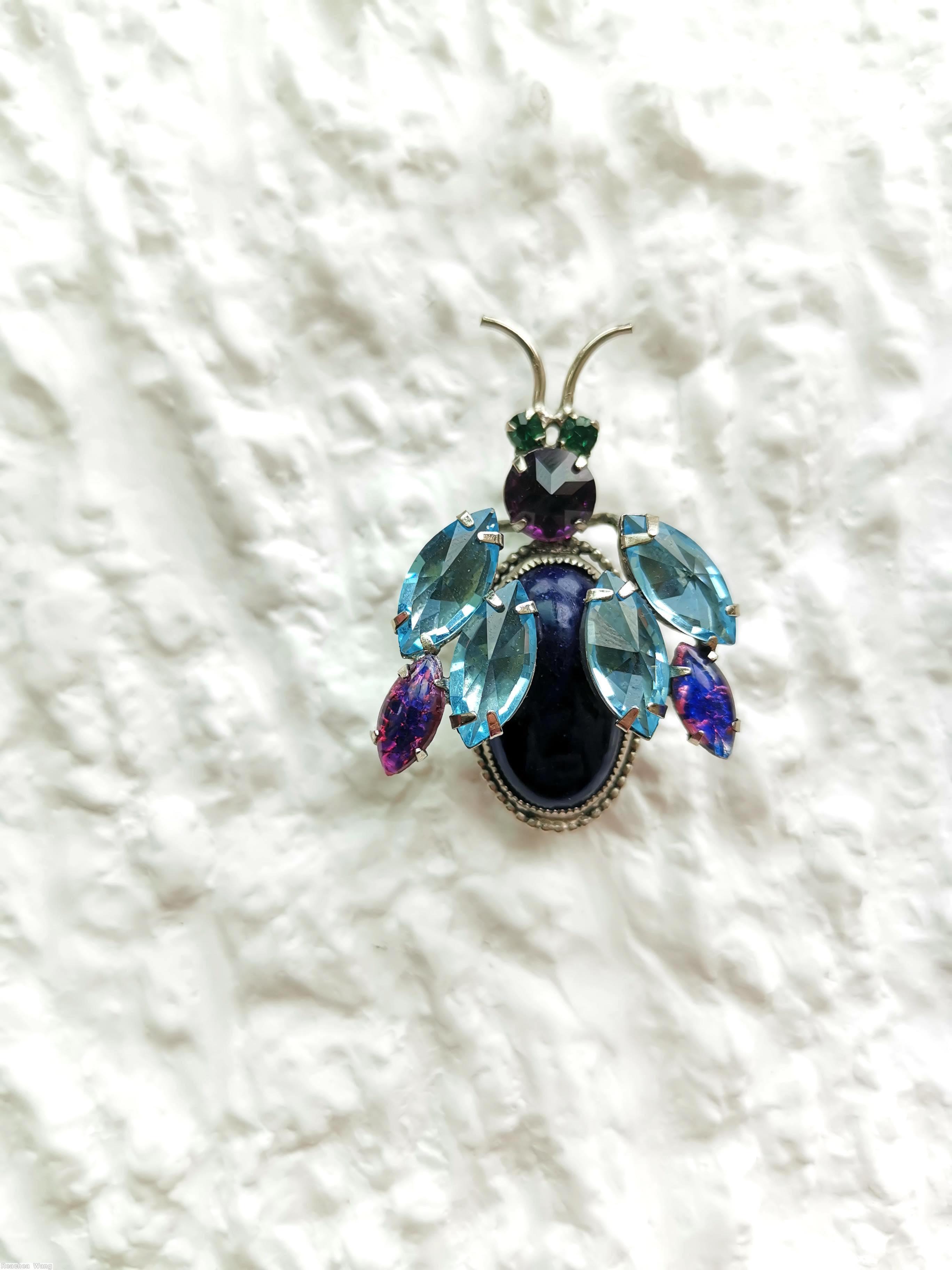 Schreiner large oval body bug 2 large navette wing 4 antenna 3 eye 4 leg clear ice blue faceted navette large jet oval cab pink dot lapis navette jewelry