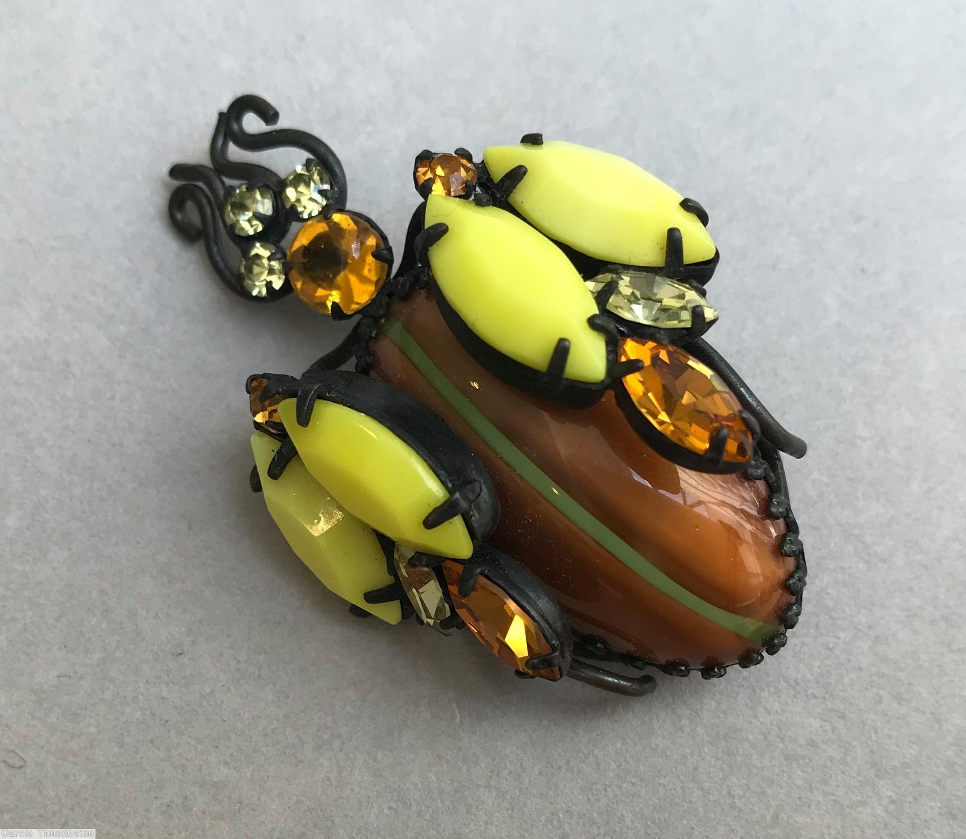 Schreiner large oval body bug 2 large navette wing 4 antenna 3 eye 4 leg lime navette clear champagne amber large green line moonglow amber oval art glass japanned jewelry