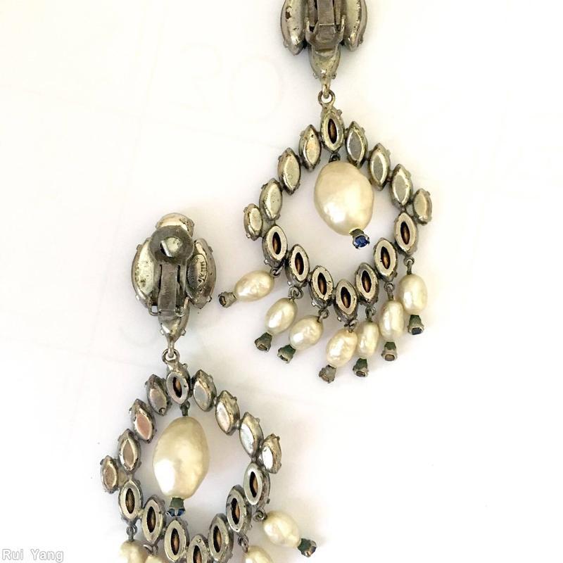 Schreiner 1 large baroque pearl 7 small baroque pearl dangling pin 16 navette diamond frame crystal navy emerald silvertone jewelry