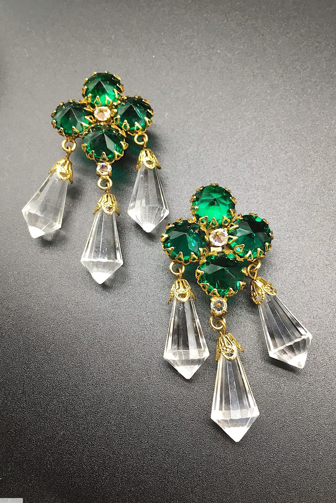 Schreiner 3 dangling teardrop 4 radial chaton lucite bell shaped dangling clear stone emerald inverted chaton goldtone jewelry