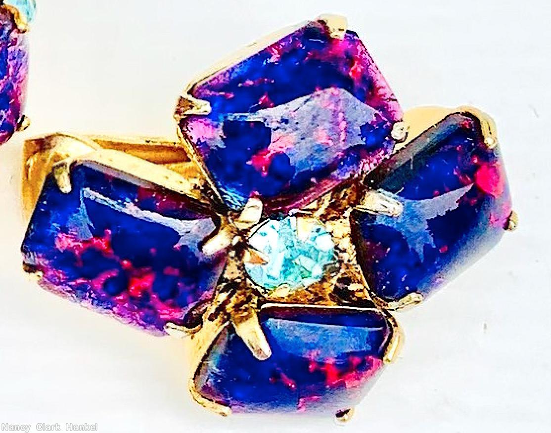 Schreiner 4 rectangle stone surrounding small chaton center pink speckled purple ice blue small chaton goldtone jewelry