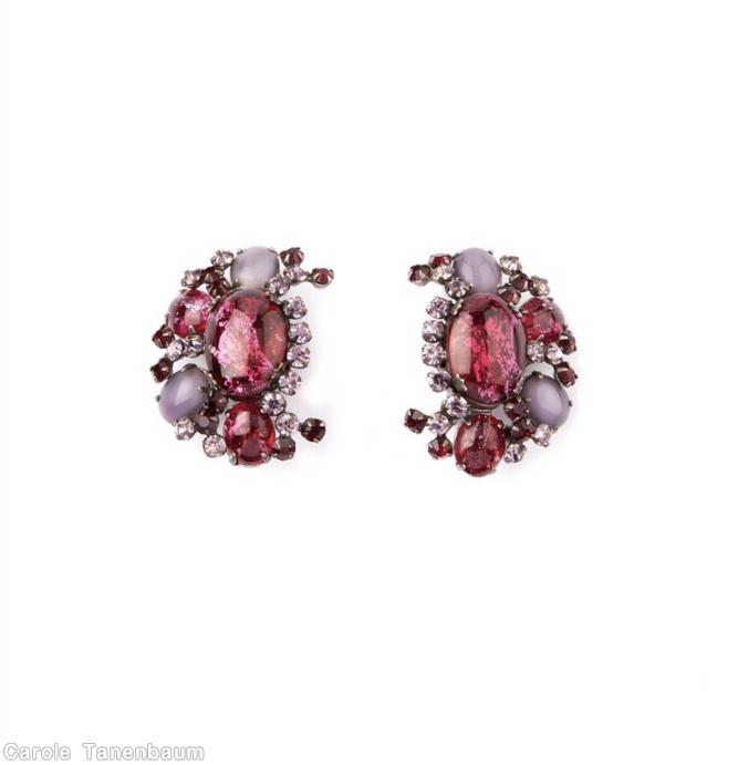 Schreiner large oval cab center half side surrounding 6 small chaton half side surrouding 4 small round cab dragon breath fuschia large oval cab center lavender clear small chaton moonglow lavender small oval cab ruby small oval cab ruby small chaton jewelry