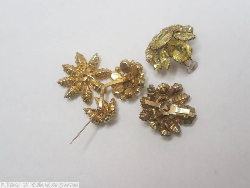 Schreiner 3 varied flower pin clear champagne goldtone jewelry