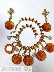 Schreiner 5 large dangling molded disc single strand of navette necklace 6 dangling faux pearl large swirling molded champagne color disc faux pearl topaz navette amber clear navette goldtone jewelry