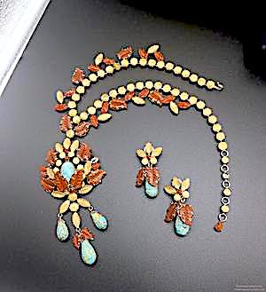 Schreiner Dahlia Pendant with Turquoise jewelry