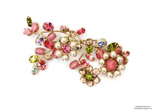 Schreiner Pearls & Pink jewelry
