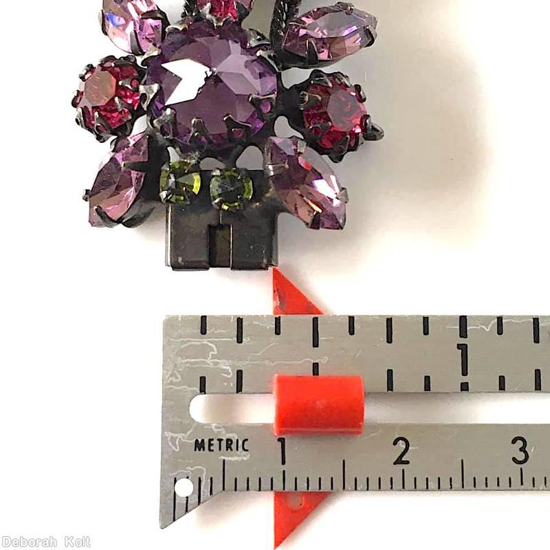 Schreiner 2 strand 5 large chaton 5 oval stone center row small chaton navette side row purple large faceted chaton pink faceted oval stone olivine pale lavender jewelry