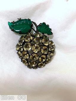 Schreiner 2 carved leaf domed clustered ball berry pin 1 large leaf 1 small leaf short hammered stem clear champagne chaton green carved leaf jewelry