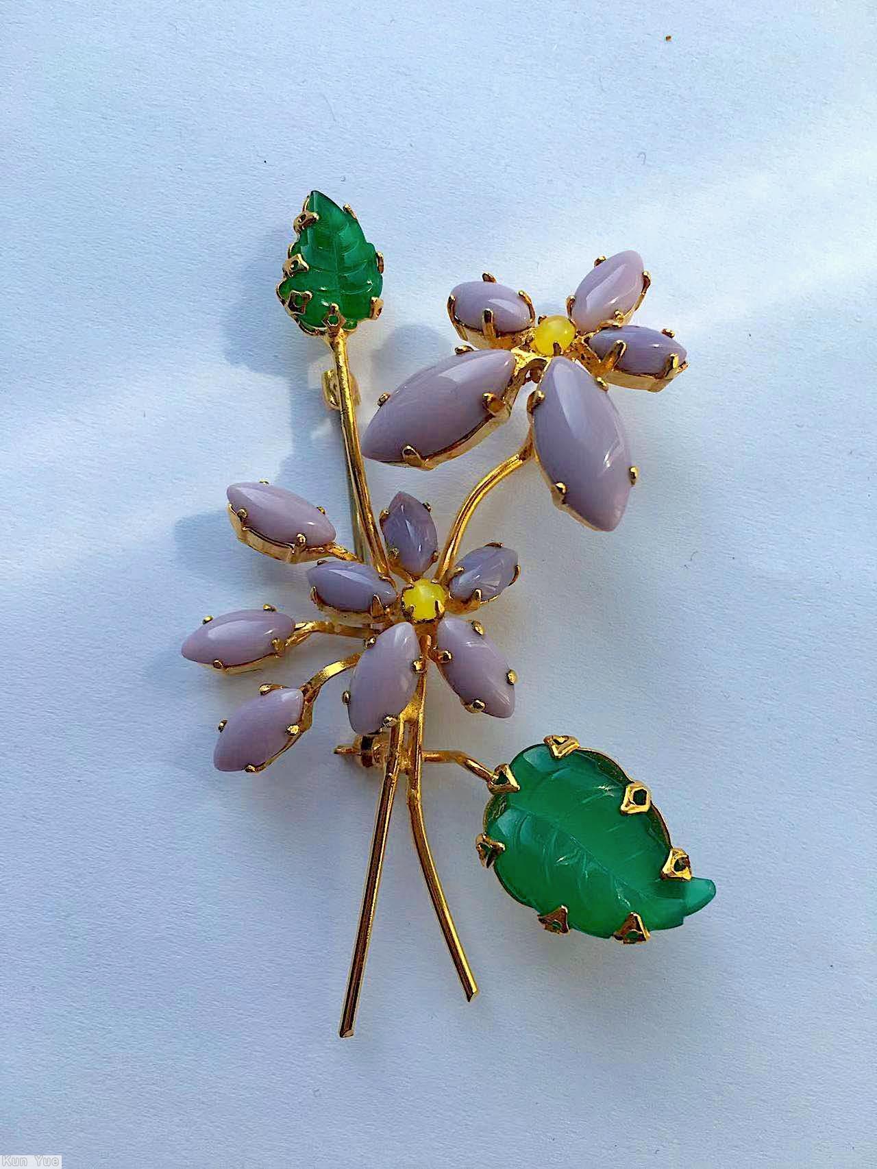 Schreiner 2 trembler flower 2 carved leaf pin lavender opaque navette green carved leaf goldtone jewelry