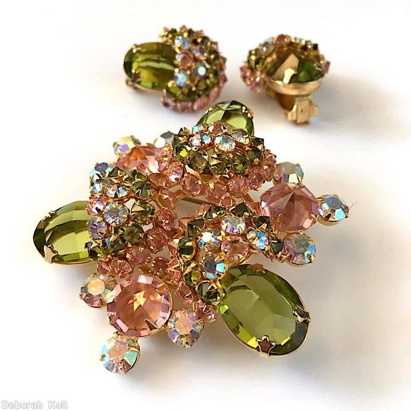 Schreiner 3 acorn radial triangle pin 3 large round stone peridot large oval cab pink ab goldtone jewelry