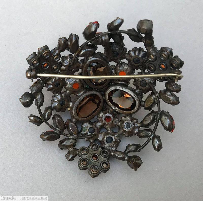 Schreiner 3 floral branch domed radial triangle pin 3 clustered flower 3 large oval stone matte brown chaton large oval faceted champagne coral jewelry