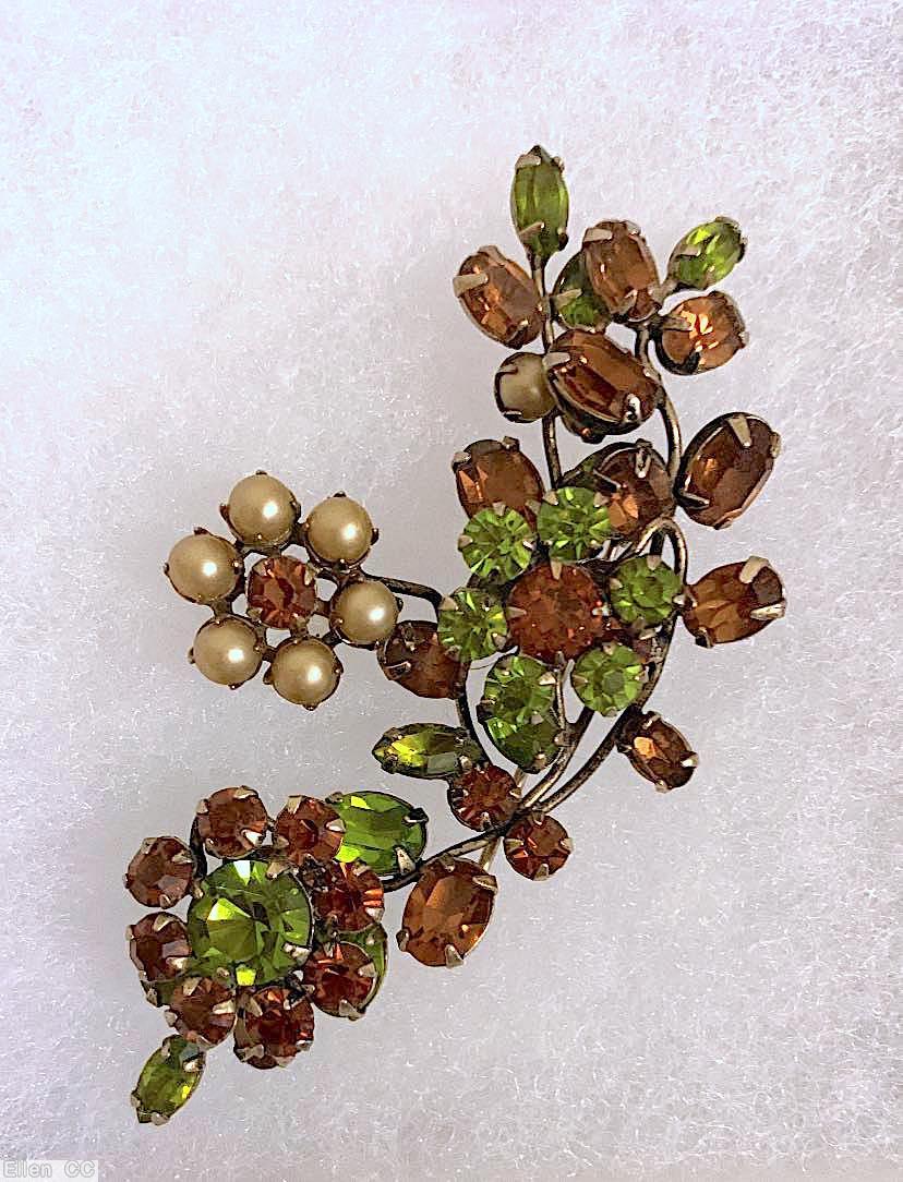 Schreiner 3 flower bush pin brown oval stone peridot chaton faux pearl jewelry