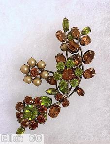 Schreiner 3 flower bush pin brown oval stone peridot chaton faux pearl jewelry