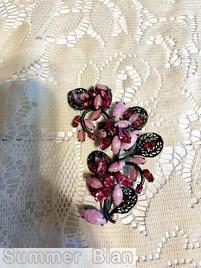 Schreiner 3 trembler 4 filigree leaf single stem pin pink navette moonglow pink small navette white marbled opaque pink navette gunmetal back jewelry