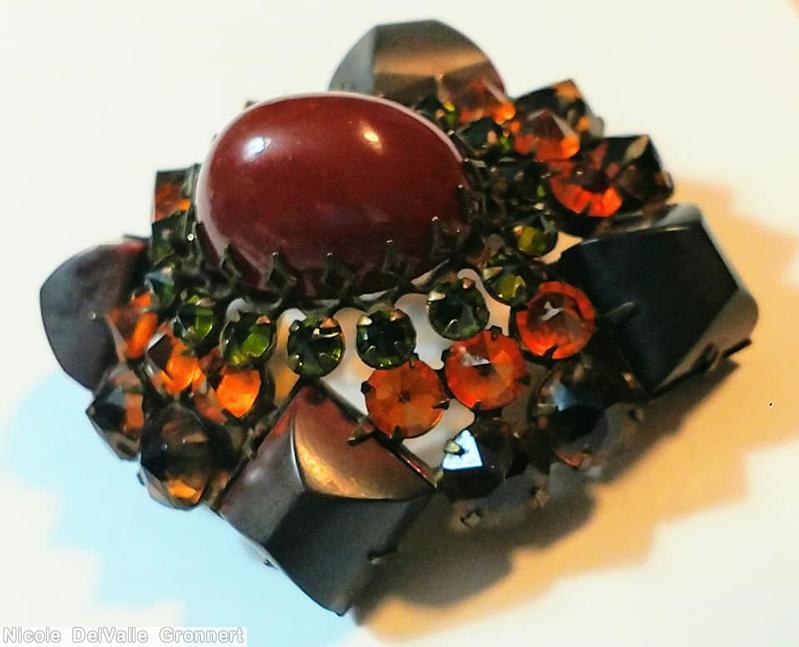 Schreiner 4 large square stone corner domed radial diamond shaped pin large oval center 3 rounds 4 sided brown matte corner opaque carnelian large oval cab coral peridot brown jewelry