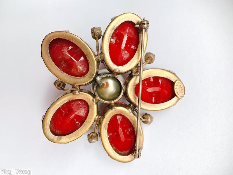 Schreiner 5 large oval cab 5 small chaton branch radial pin large chaton center gold fluss red large oval cab metalic faux large pearl clear champgne inverted goldtone jewelry