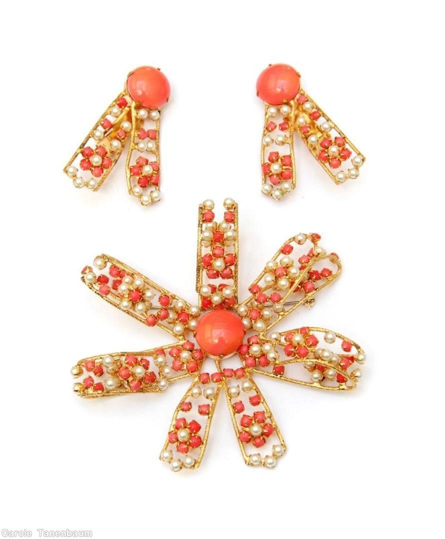 Schreiner 7 wire ribbon radial pin chaton center flower head coral chaton center faux pearl goldtone jewelry