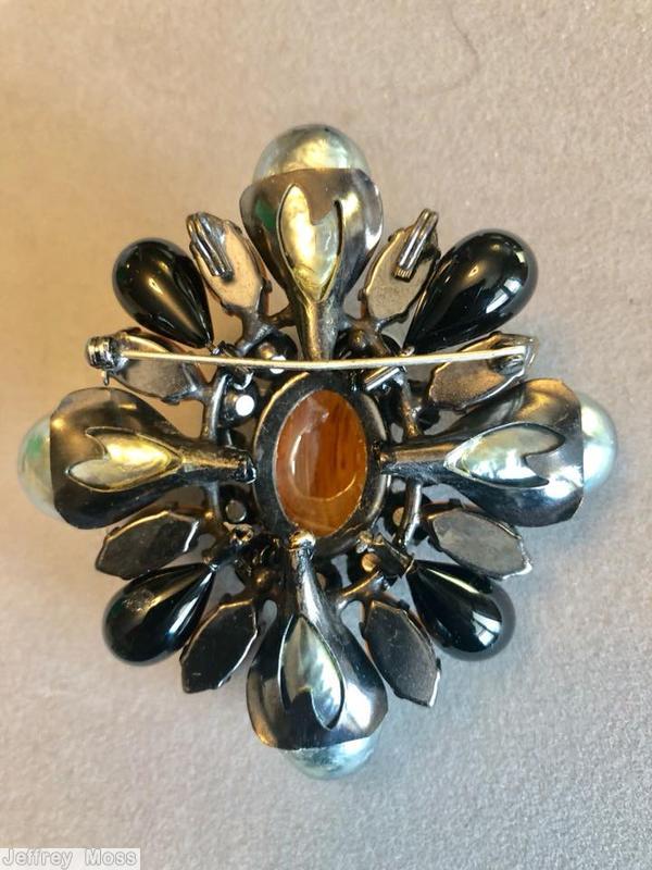 Schreiner 8 bead radial domed oval pin hook eye metal leaf deco 4 large bubble marbled amber large oval cab center large baroque pearl bubble jet bubble amber navette faux pearl seeds jewelry