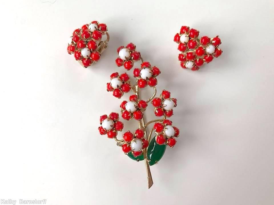 Schreiner 8 clustered flower bush pin 2 leaf long stem red white emerald goldtone jewelry