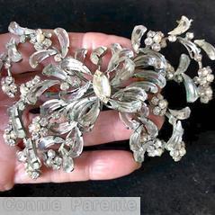 Schreiner 8 flower branch 14 flower head sprawling giant pin crystal comma stone crystal navette center faux pearl flower head silvertone jewelry