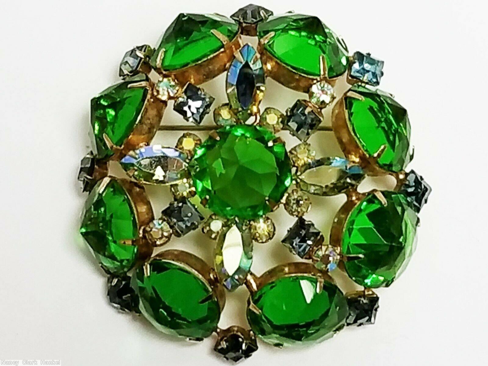 Schreiner 8 rose cut pointy stone side concave domed oval pin rose cut center green ab metalic small square stone goldtone jewelry