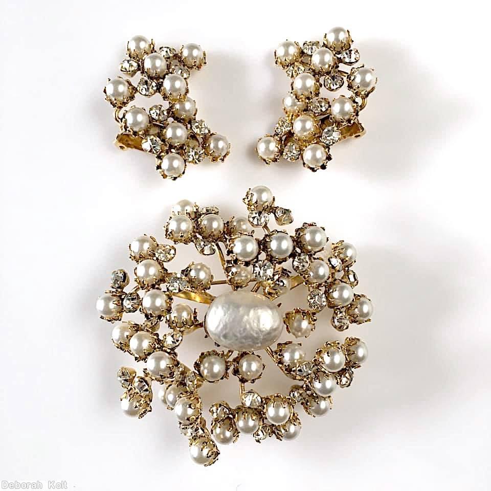 Schreiner 8 sprawling branch radial pin large oval center faux pearl goldtone jewelry