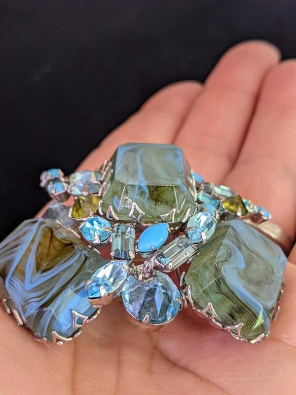 Schreiner domed center pin 1 large emerald cut swirled stone 3 surrounding large emerald cut swirled stone marbled smoky green emerald cut art glass baby blue small navette crystal faceted navette topaz silvertone jewelry