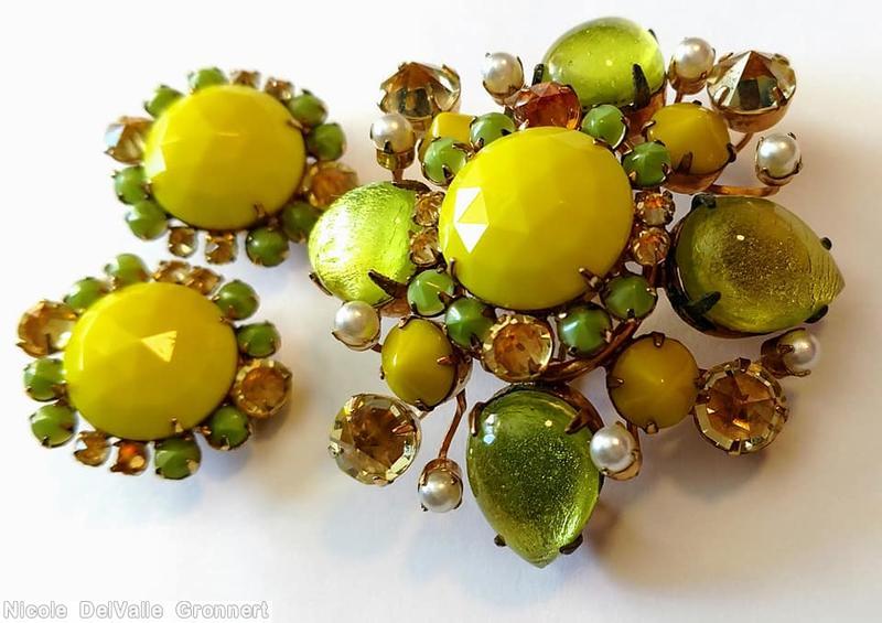 Schreiner domed radial pin large round rose cut art glass center 14 surrounding stone 4 large teardrop 8 small branch hook eye green lime large round rose cut stone celery clear champgne goldtone jewelry