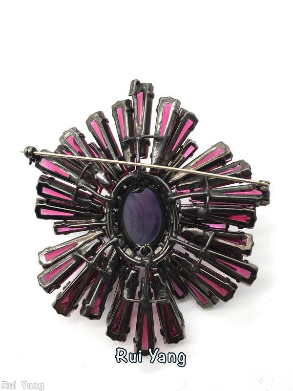 Schreiner giant ruffle keystone large oval center raspberry keystone apple green small inverted stone large oval marbled purple cab gunmetal jewelry