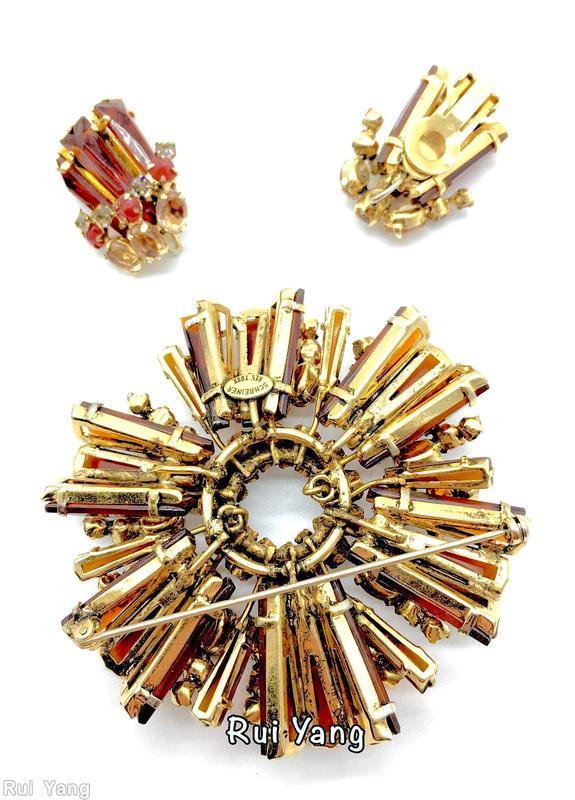 Schreiner hexagon keystone ruffle pin 2 level radial hook eye brown keystone carnelian chaton smoky inverted champagne goldtone jewelry