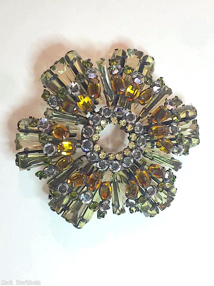 Schreiner hexagon keystone ruffle pin 2 level radial hook eye smoke amber crystal peridot jewelry