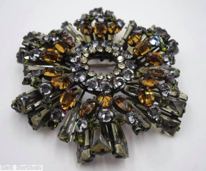 Schreiner hexagon keystone ruffle pin 2 level radial hook eye smoke amber crystal peridot jewelry