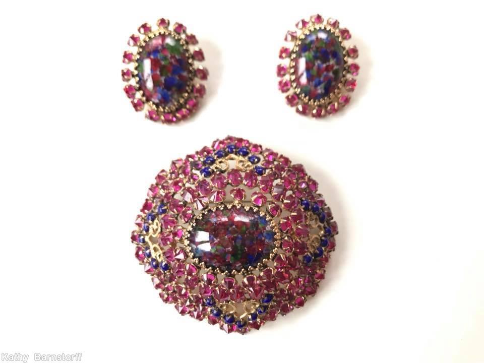 Schreiner high domed radial diamond shaped pin large oval cab center filigree 5 rounds scrollwork fuchsia lapis multicolor large oval cab center goldtone jewelry
