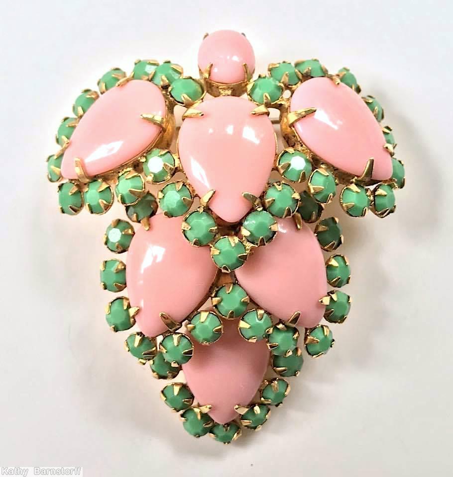 Schreiner leaf shaped 6 large teardrop pin bordered by small chaton 1 small round cab pink opaque large teardrop opaque apple green small chaton goldtone jewelry