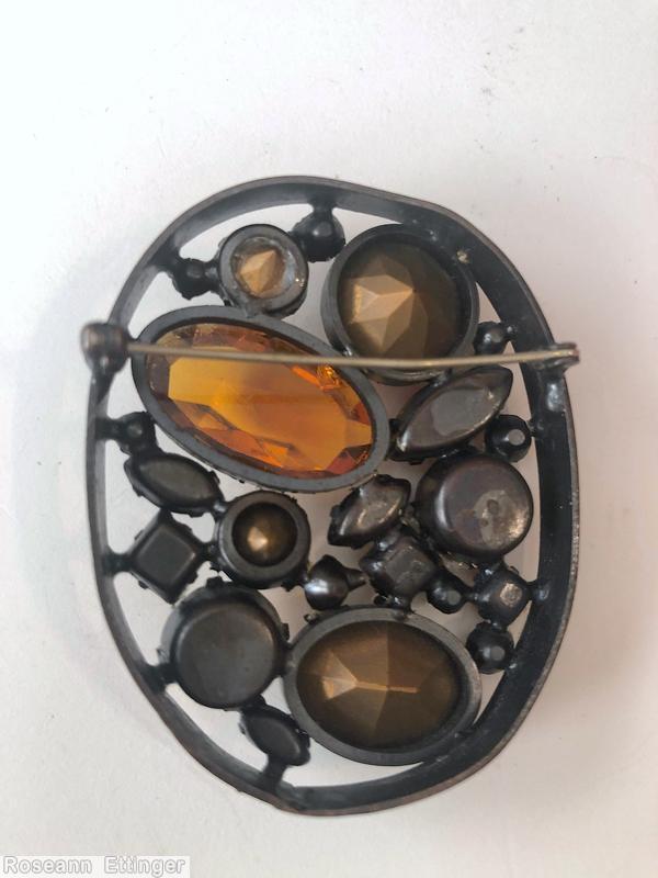 Schreiner oval shadow box pin 3 large stone topaz large faceted oval stone champagne navette brown gunmetal jewelry