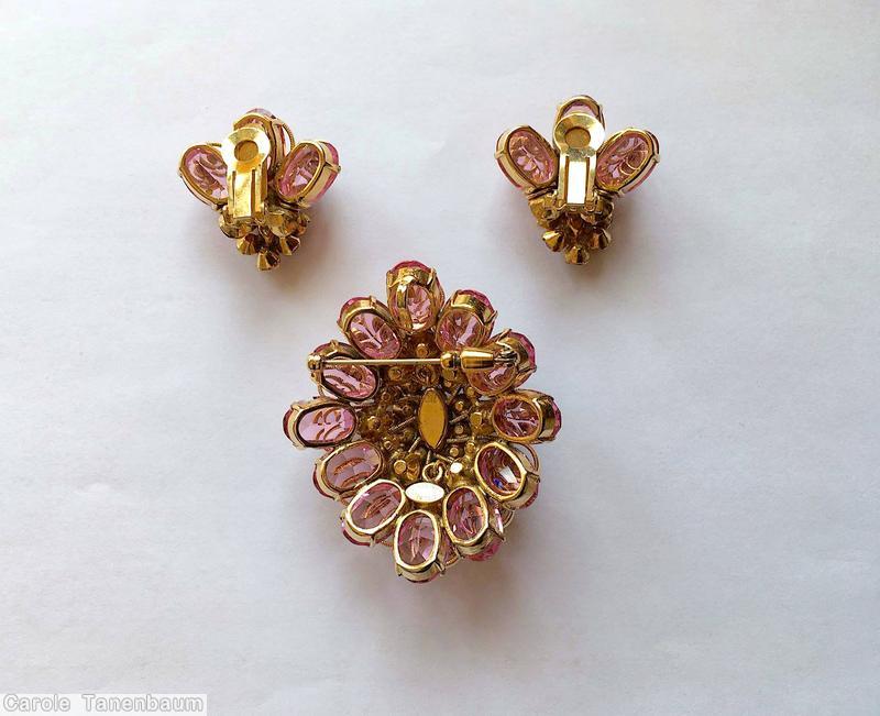 Schreiner scrollwork 2 level domed radial oval pin large navette center 10 surrounding stone 12 ice pink large oval faceted stone 12 ice brown faceted navette frosted ice pink center goldtone jewelry