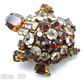 Schreiner small turtle domed clustered body 4 teardrop feet crystal inverted chaton topaz chaton smoky small oval stone large oval faceted topaz head stone goldtone jewelry
