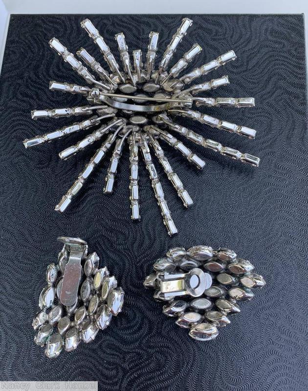 Schreiner spoke spider pin 24 baguette branch crystal ab jewelry