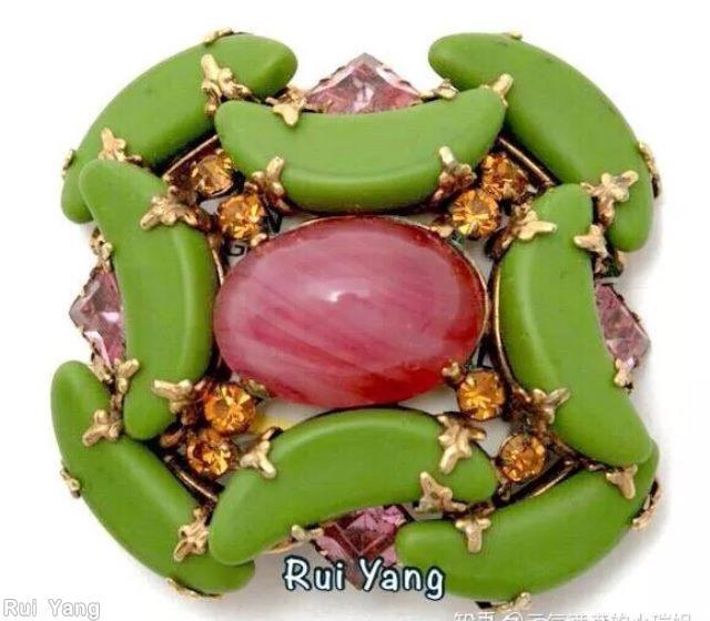 Schreiner square radial pin 8 banana bakelite 4 square stone green bakelite banana stone marbled pink large oval cab amber chaton pink faceted square goldtone jewelry