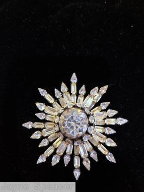 Schreiner varied length starburst pin 24 branch 2 level large chaton center crystal jewelry