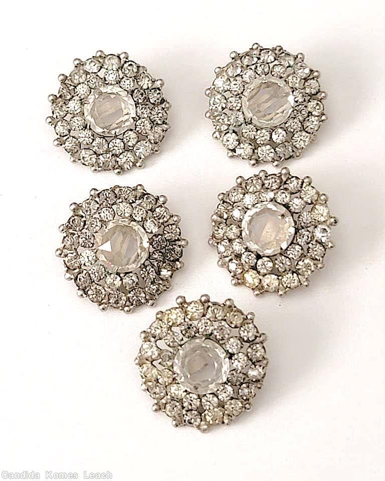 Schreiner radial round domed button large chaton center 2 surrounding rounds 13 surrounding small chaton 16 small chaton 2nd round crystal silvertone jewelry