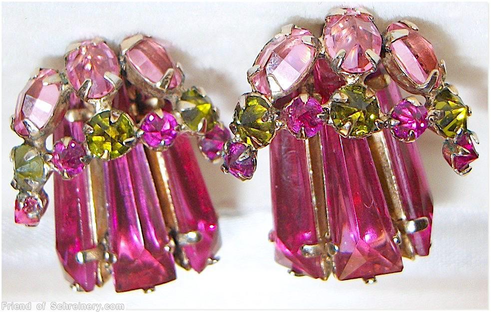 Schreiner 3 keystone grouped 2 level earring top level 3 navette 7 stone arch fuchsia keystone peridot pink navette goldtone jewelry