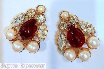 Schreiner large bead center bottom side 3 faux pearl upper side 2 navette 2 smalll chaton ruby large bead faux pearl crystal goldtone jewelry