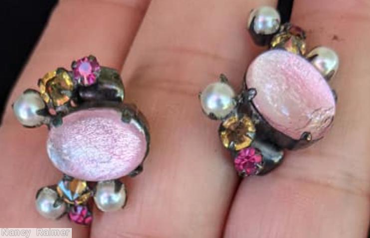 Schreiner large oval cab center 2 sided 8 small stone pink art glass cab peridot chaton faux pearl fuschia small chaton jewelry