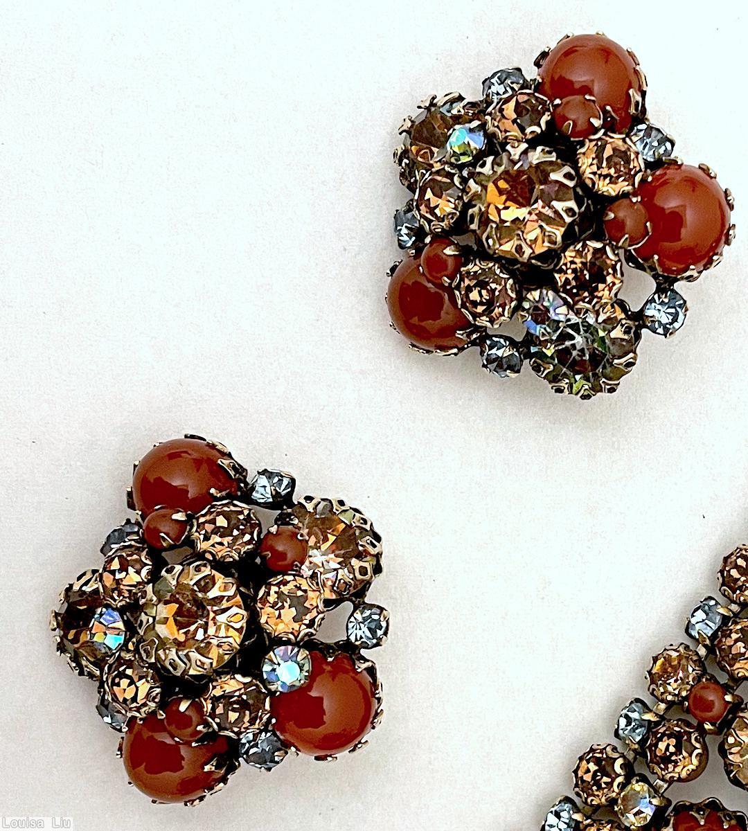 Schreiner pentagonal earring 5 round cab 1 round stone center 10 surrounding small chaton carnelian round cab clear champagne small clear crystal chaton goldtone jewelry