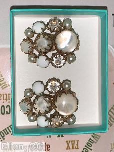 Schreiner shield shaped earring 2 center large chaton 9 surrounding varied size small chaton moonglow white chaton crystal small faux pearl jewelry