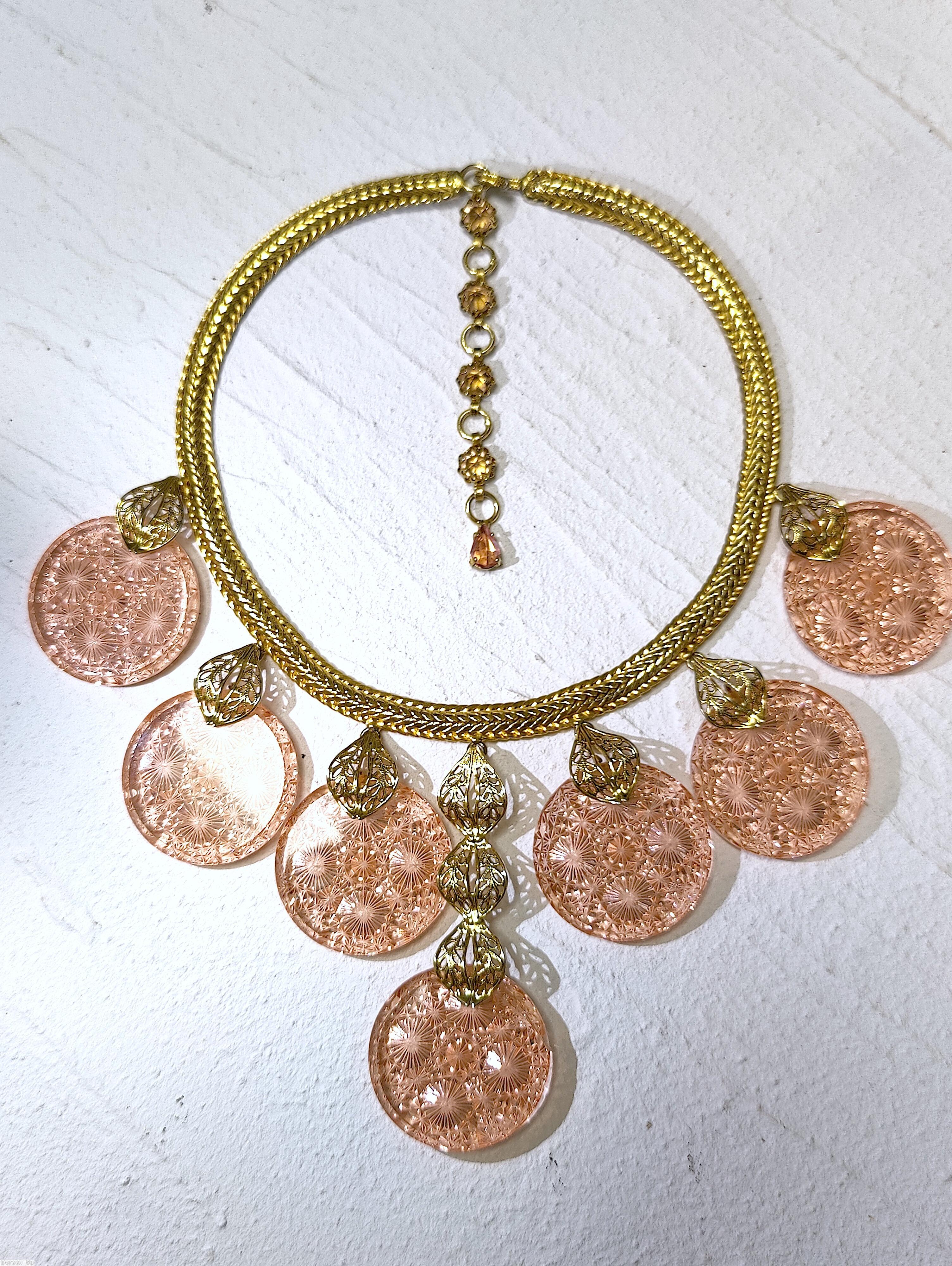 Schreiner single mesh chain 7 large molded disc filigree peach large molded disc goldtone jewelry